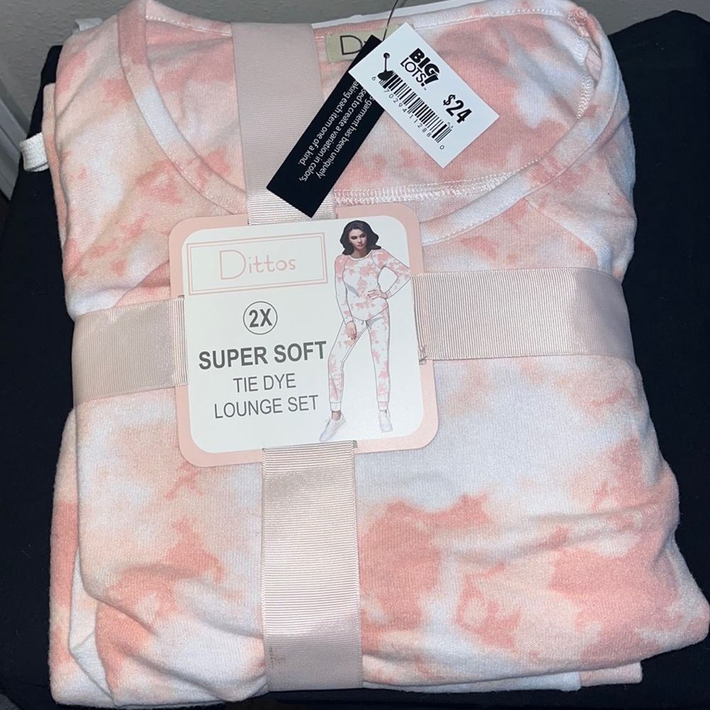 NEW Tie Dye Lounge Set
